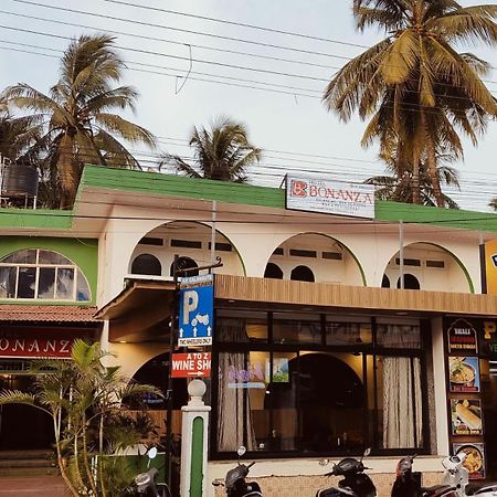 Hotel Bonanza Baga Exterior photo
