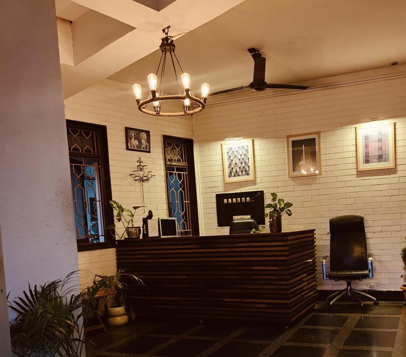 Hotel Bonanza Baga Exterior photo